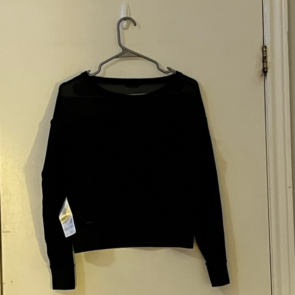 Black long sleeve top with lace - Picture 7 of 7